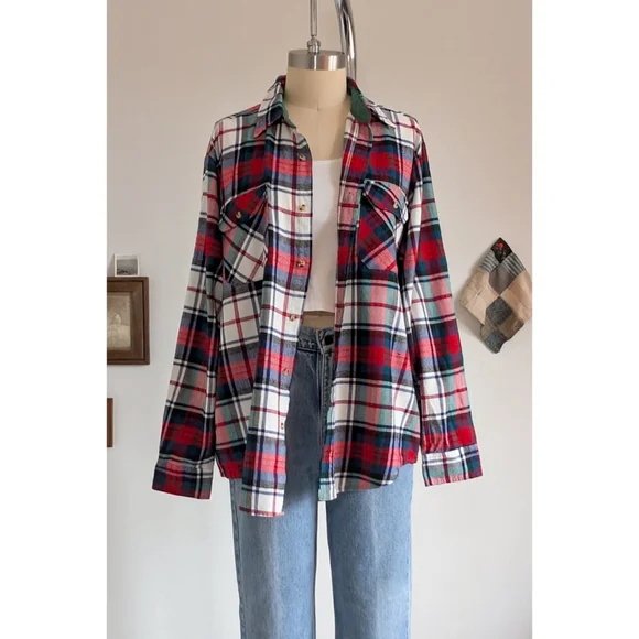 Vintage Flannel Plaid Cotton Unisex Button Down Shirt - Picture 13 of 16